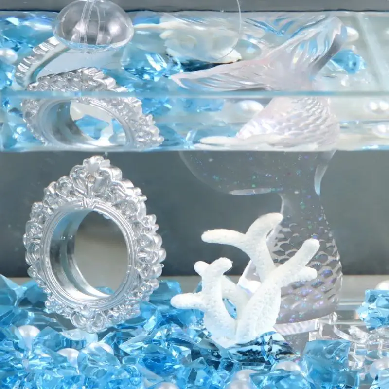 Exquisite Vintage Betta Fish Activity Mirror Featuring Engraved Retro Style for Interactive Play