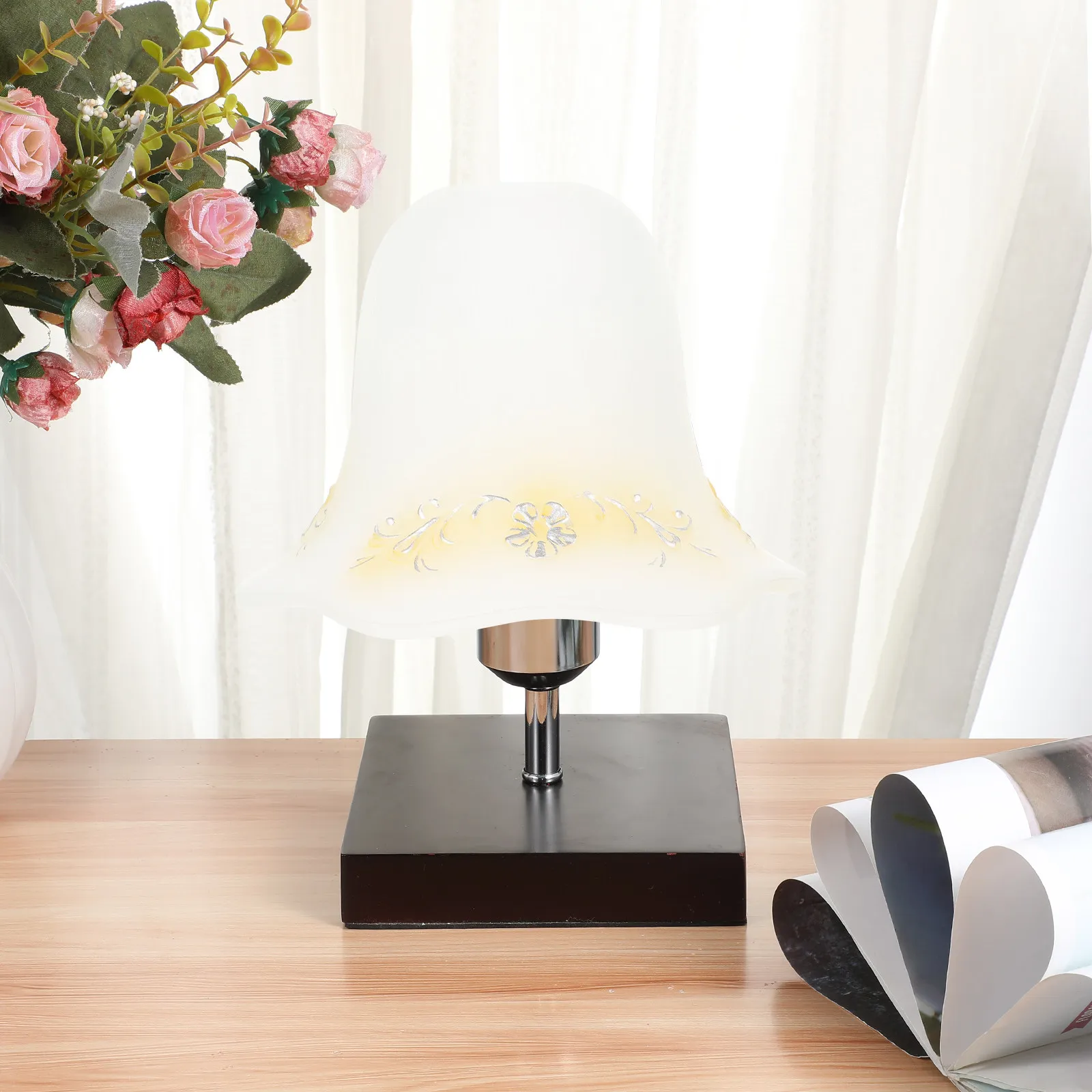 

1Pcs Glass Lampshade European Style Decorative Light Screen for Ceiling Wall Lamps Modern Household Lighting Accessory Warm