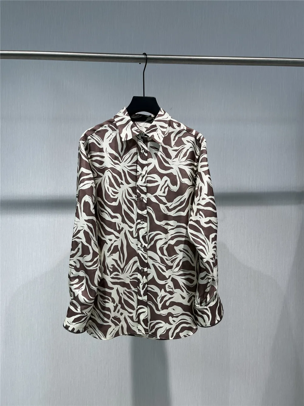 

Ladies Silk Printed Casual Shirt Fall New Lape Long Sleeve Blouse Tops Cuff Beaded Design