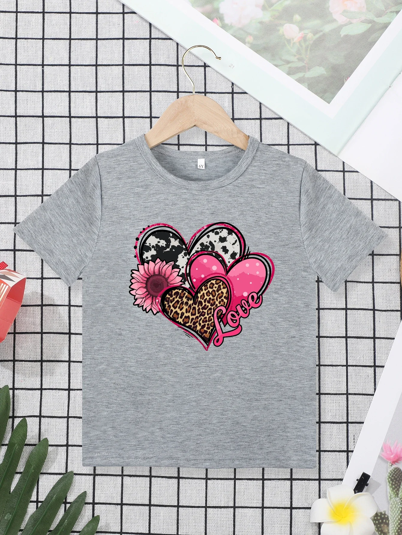 Girls Leopard Heart Graphic Short Sleeve Tee Shirt Kids T-shirt