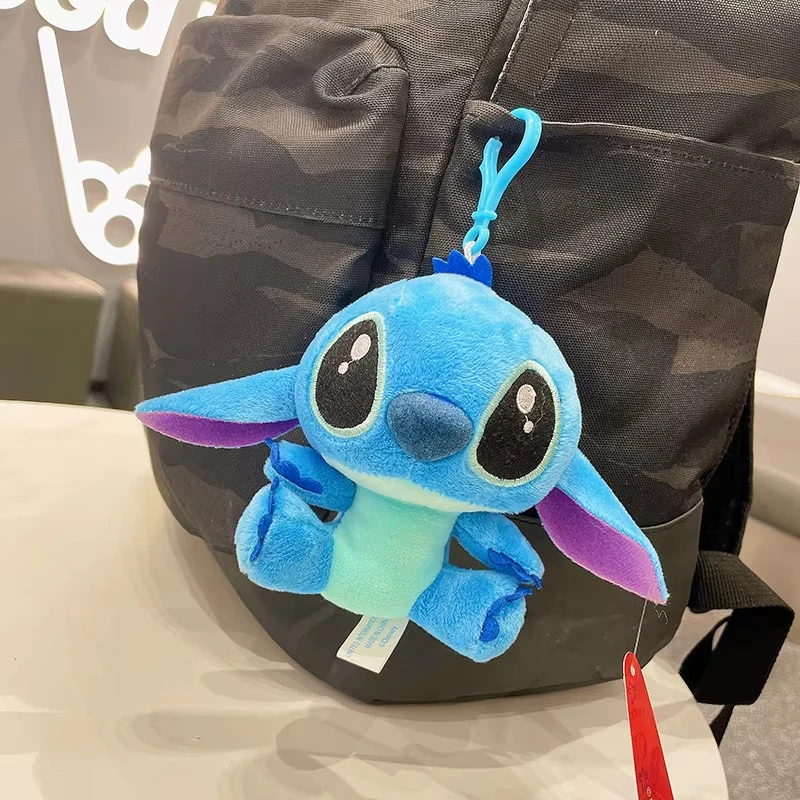 Poupées en peluche Disney Stitch pour enfants, jouets ange, modèles de dessin animé, porte-clés, sacs à dos mignons, pendentif en fourrure, ornements de confrontation, cadeau