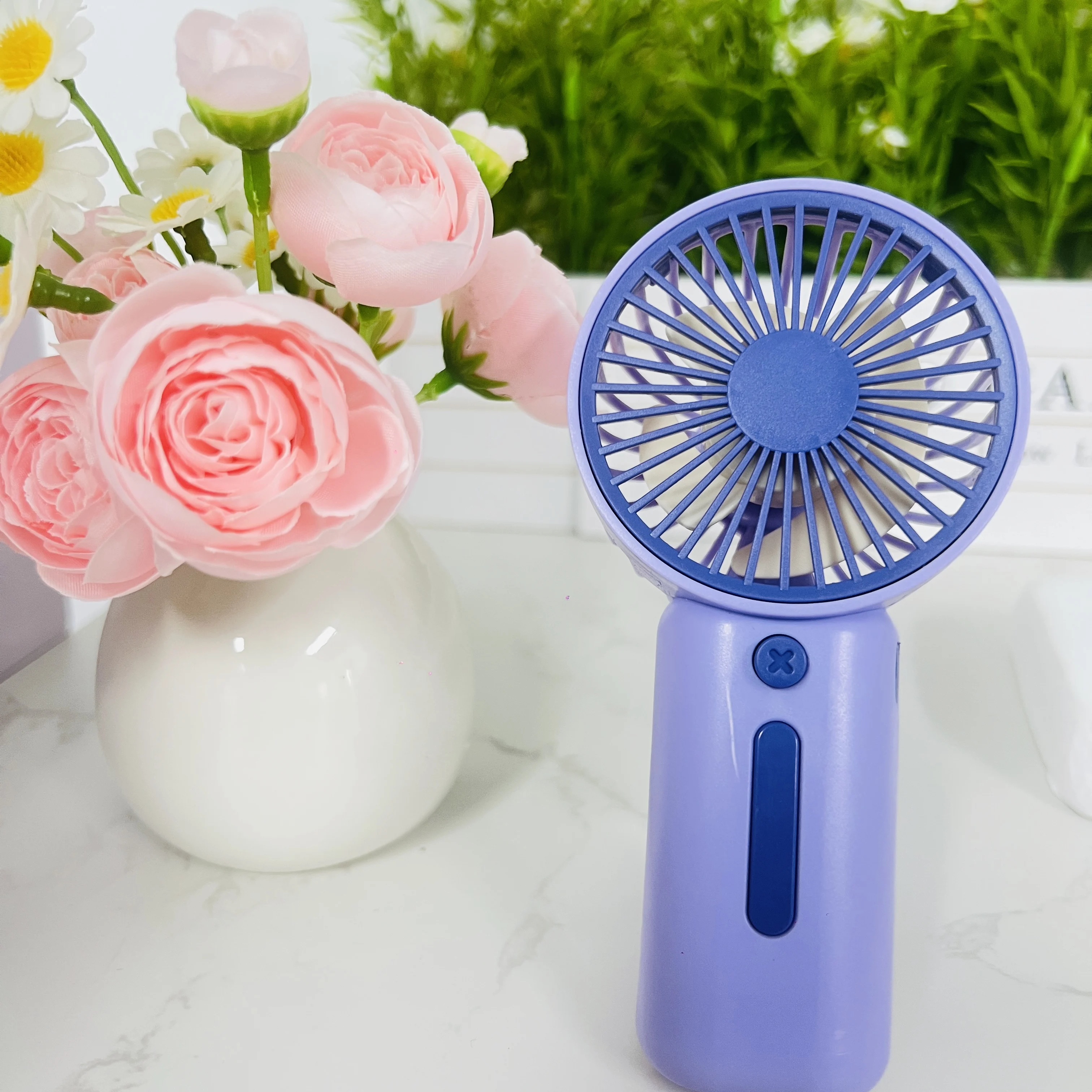 Q1B_Mini ventilateur en option quatre couleurs, portable et compact, ventilateur portatif sans batterie adapté à divers scénarios