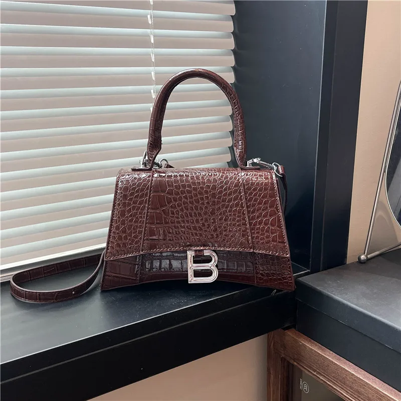 2025 محكم حقيبة مربعة قمة الموضة مقبض محفظة للنساء شيك حقيبة كتف لوكس حقيبة كروسبودي الحد الأدنى من يوم إلى الليل حقيبة  #2