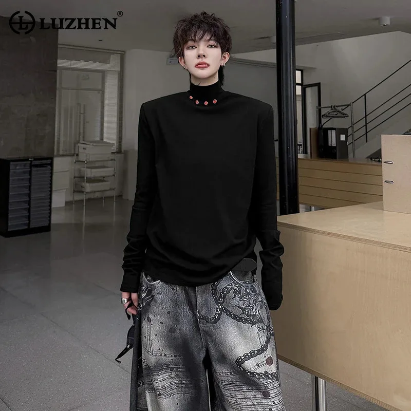 LUZHEN 2026 Autumn New Stylish Diamond Decorate Stand Neck Long Sleeve T-shirts Men's Handsome Korean Casual Male Clothes JY8718