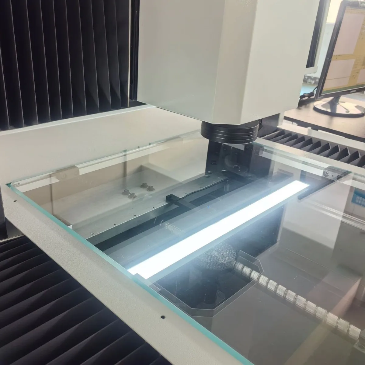 Large stroke two-dimensional optical detector, gantry type high-precision automatic image