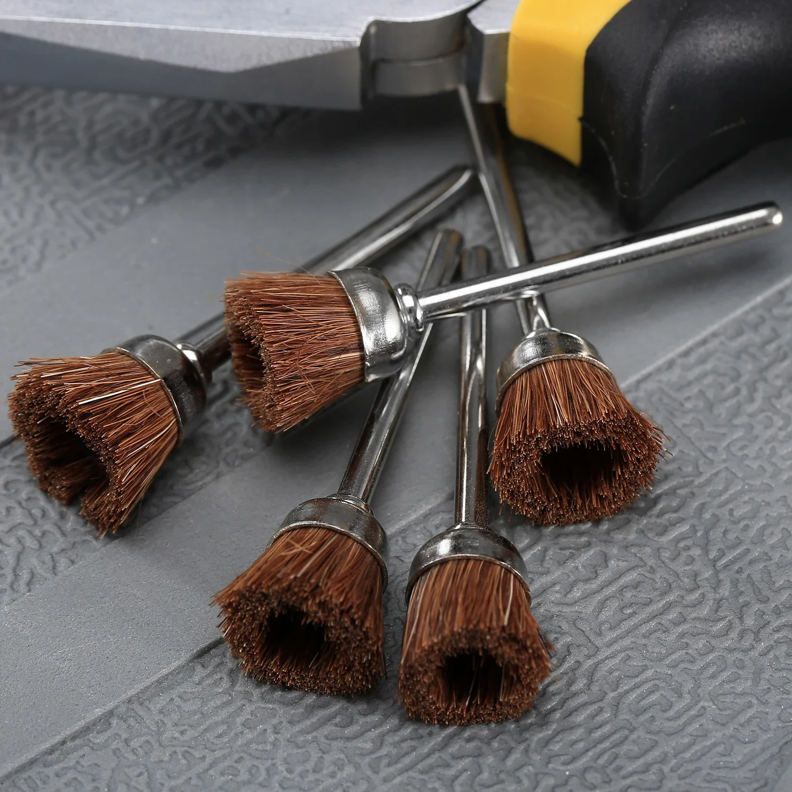 5Pcs Brown 15mm Soft Nylon Wire Rust Removal Burr Cup Brushes Polishing Buffing Wheel 3mm Shank for Electric Grinder Rotary Tool