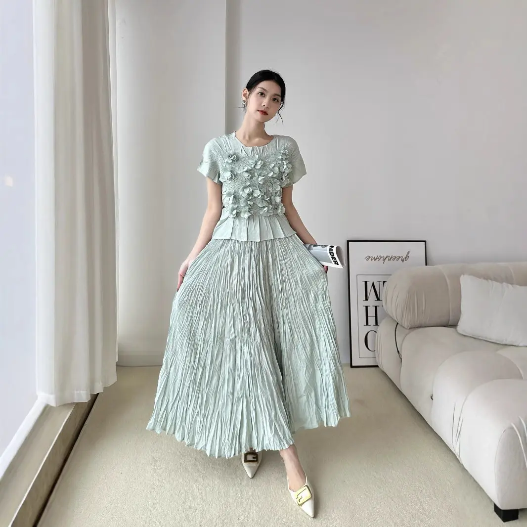 Women Elegant Set with Floral Decoration Short Sleeved Top Pleated Skirt Suitable for Female Fashion Set for Wedding Guests