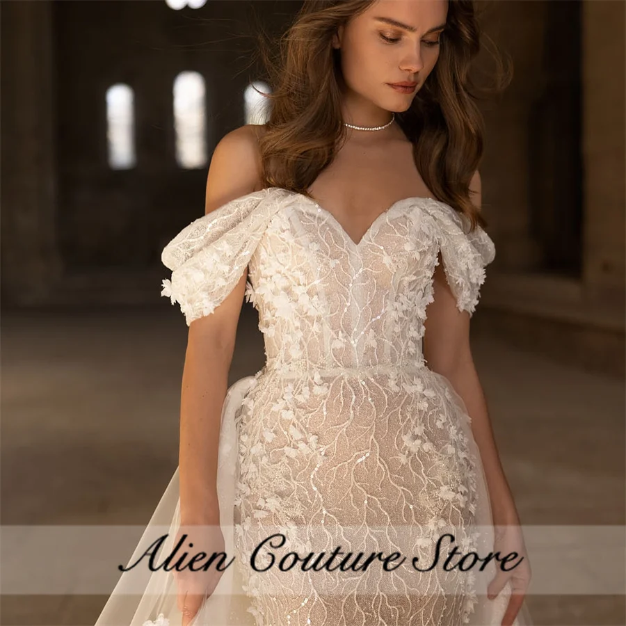 Abito da sposa a sirena in pizzo romantico Abito da sposa a sirena da donna di lusso con applicazioni di fiori Robe De Mariee personalizzato
