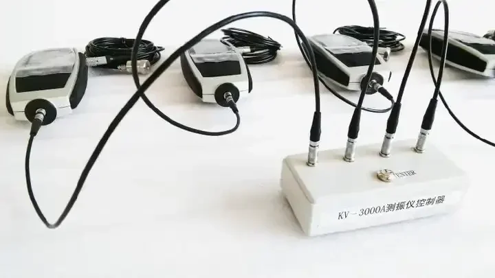 Встроенный цифровой измеритель вибрации