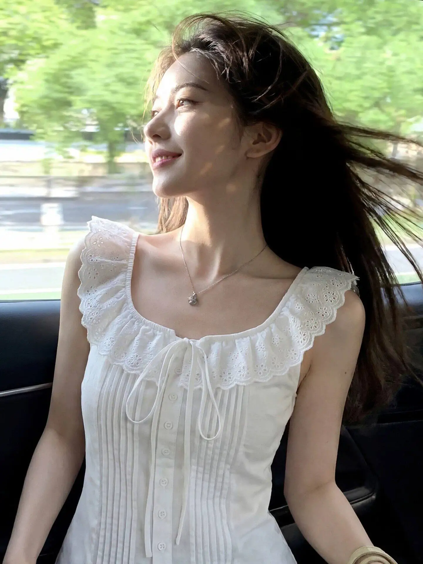 

Elegant Short Sleeve Shirt with Lace Trim Waist Cinching Knot Front Buttoned Square Collar Summer Top for Young Women