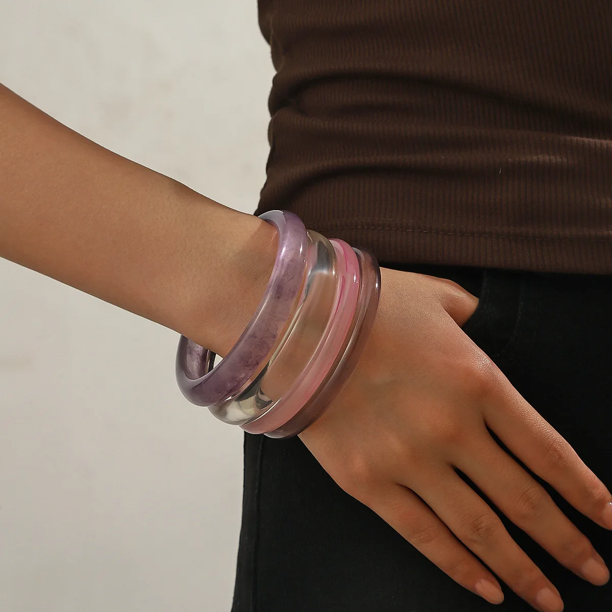 4pc Punk Stackable Resin Acrylic Round Bracelet Set for Women