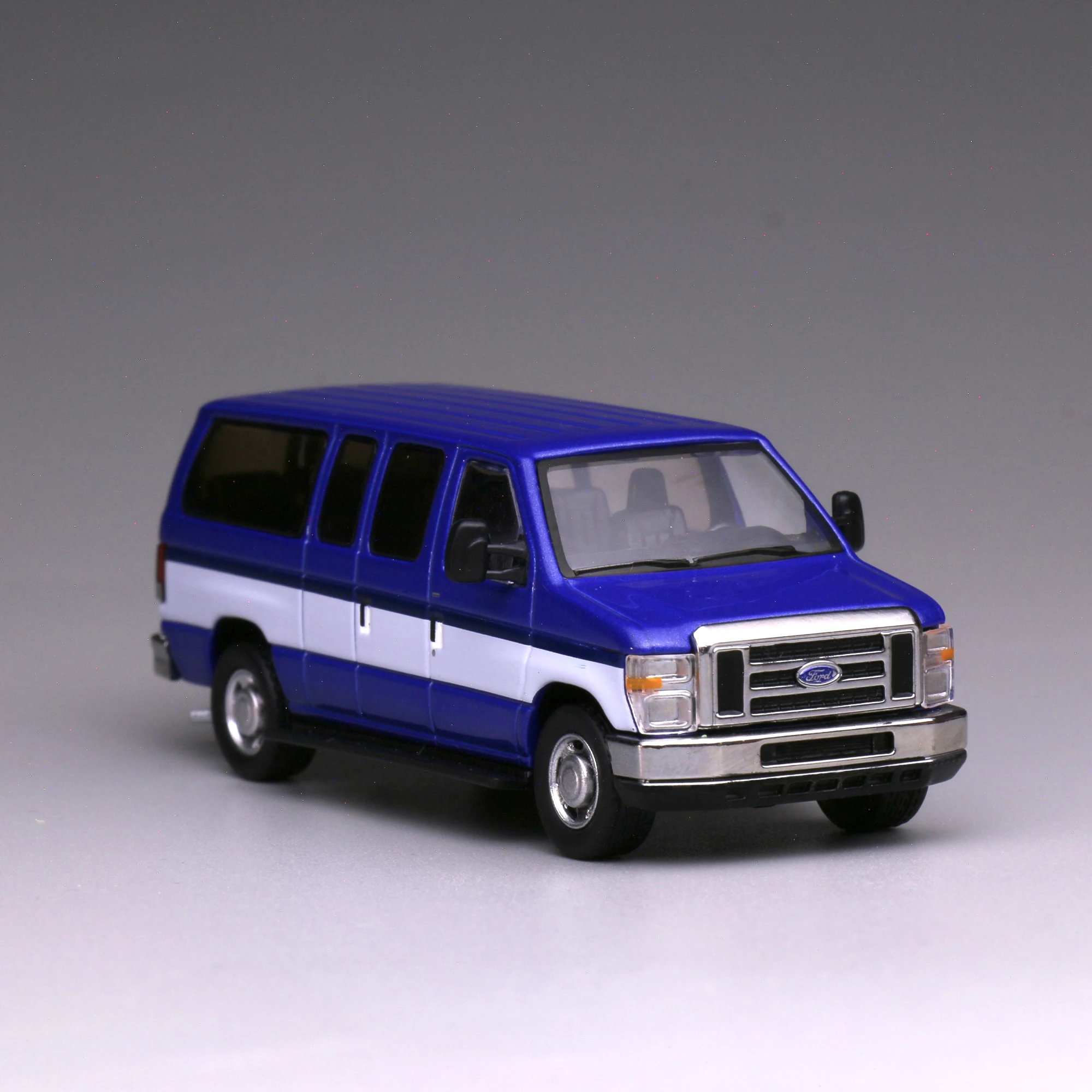 596 1:64 E350 VAN MPV รถ Diecasts & Toy Vehicles รถรุ่น Miniature Scale รุ่นรถสําหรับเด็ก