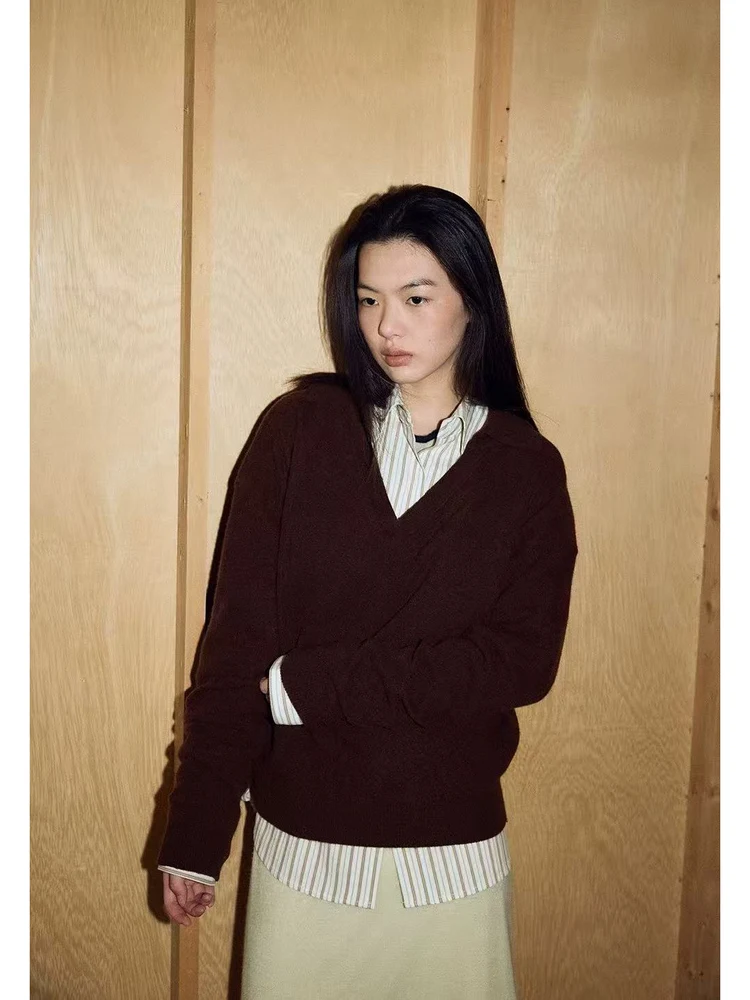 

Soft Skin-Friendly V-Ne Knitted Sweater Women's Loose Casual Versatile Comfortable Long Sve Top Sle