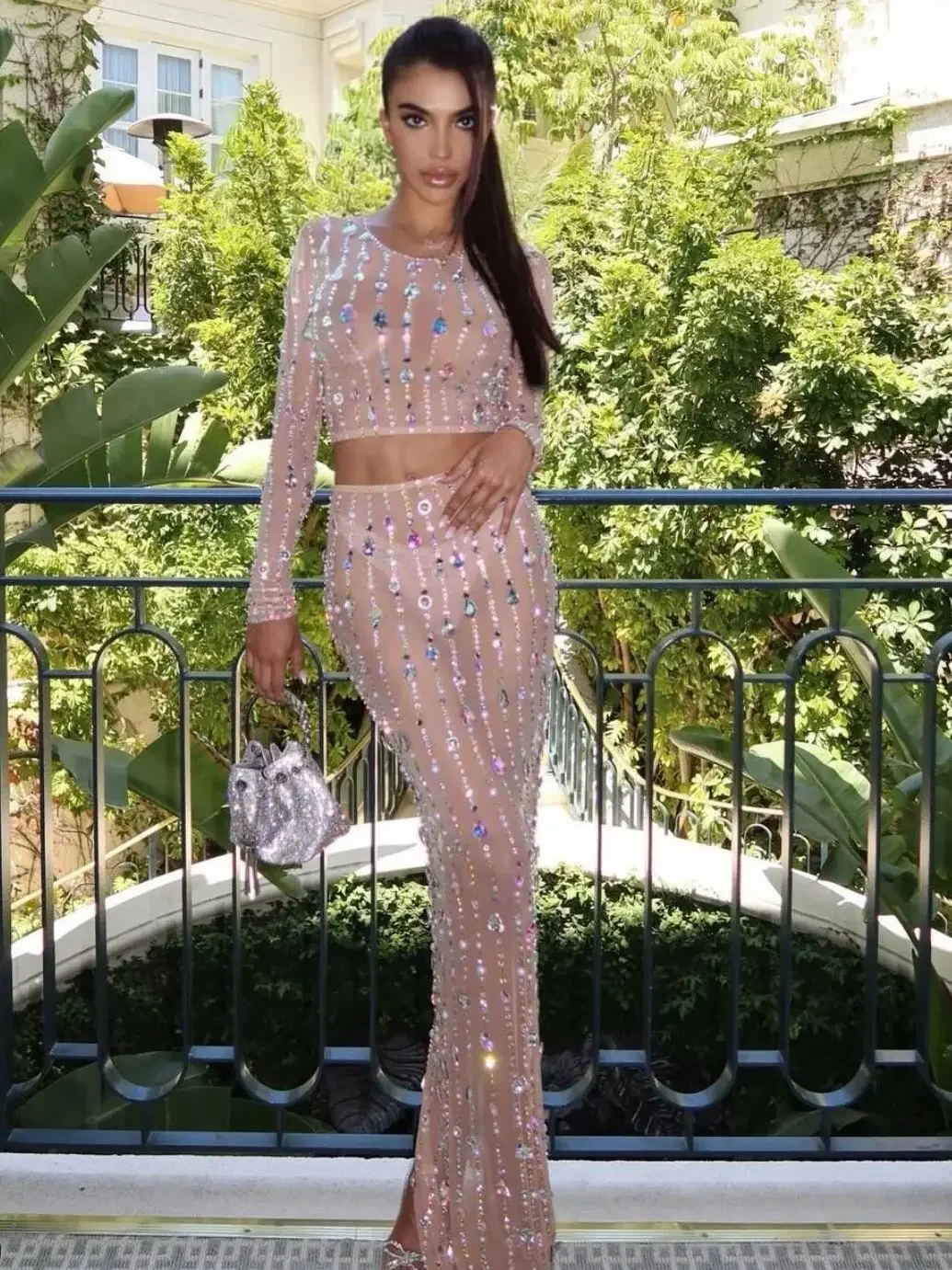 럭셔리 스파클링 라인 석 진주 섹시한 메쉬 긴 소매 스커트 세트 무대 의상 여성 클럽 저녁 파티 드레스를 통해 볼