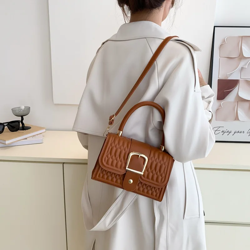 

Korean Style Crinkle-Texture Shoulder Bag - Elegant Mini Square Purse, Compact Crossbody with Multi-Compartment Design