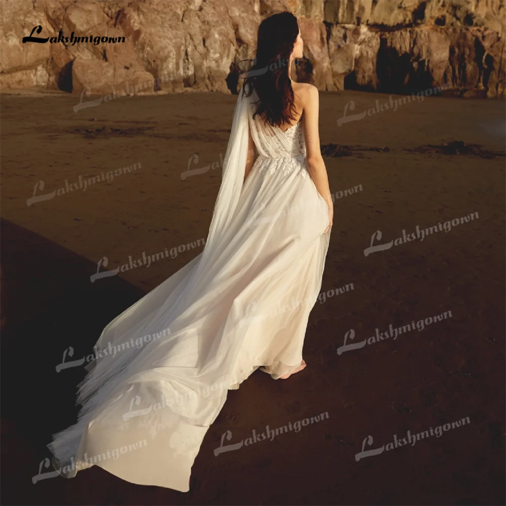 Vestido de novia largo personalizado de línea A, escote en forma de corazón de tul con apliques de encaje, tren de barrido plisado escalonado, vestidos de novia