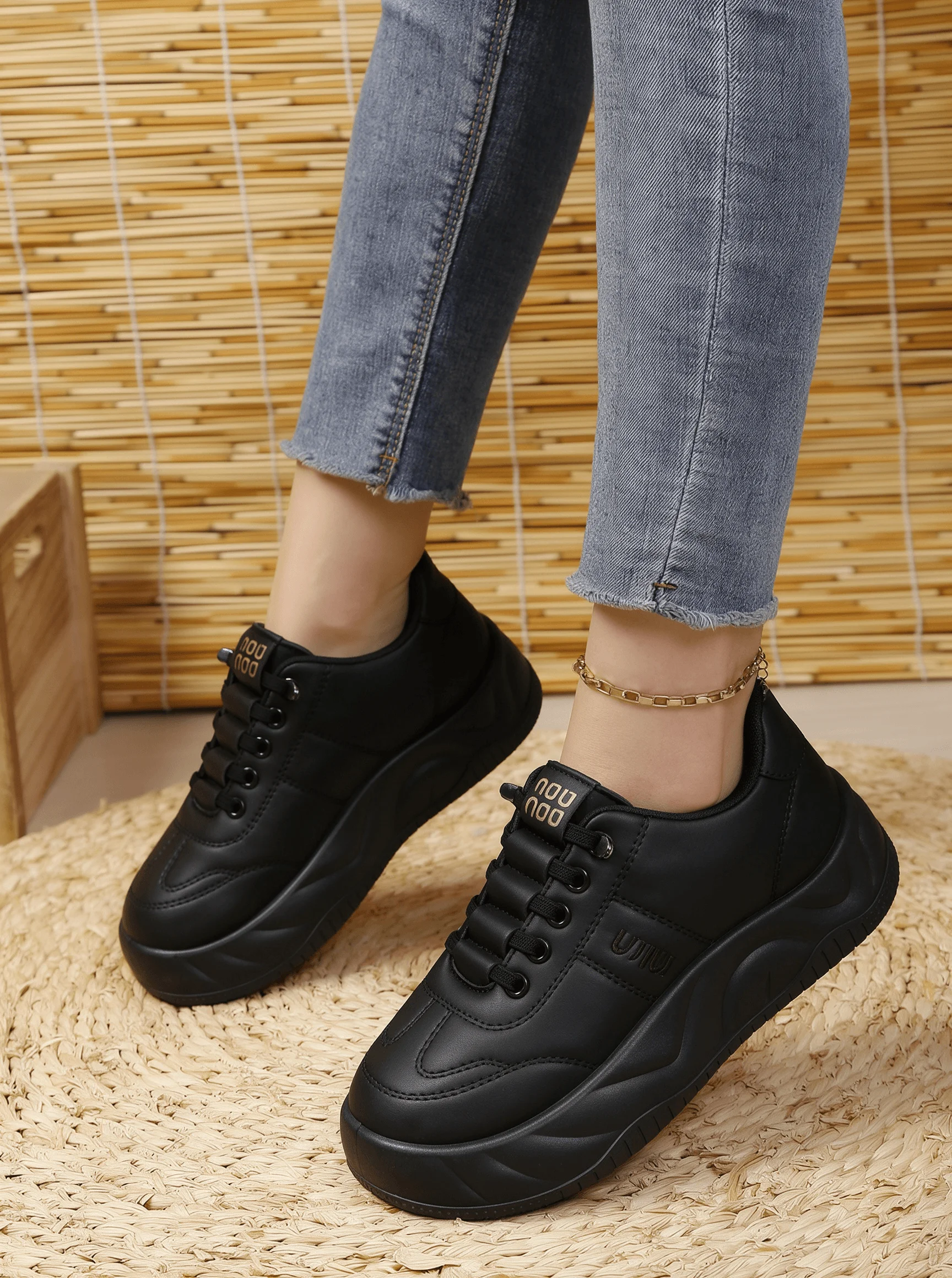 Damen-Plateau-Sneaker - Dicksohlige, einteilige, zum Überziehen und Schnüren geeignete Freizeitschuhe - Modische und vielseitige Laufschuhe – Detail 8