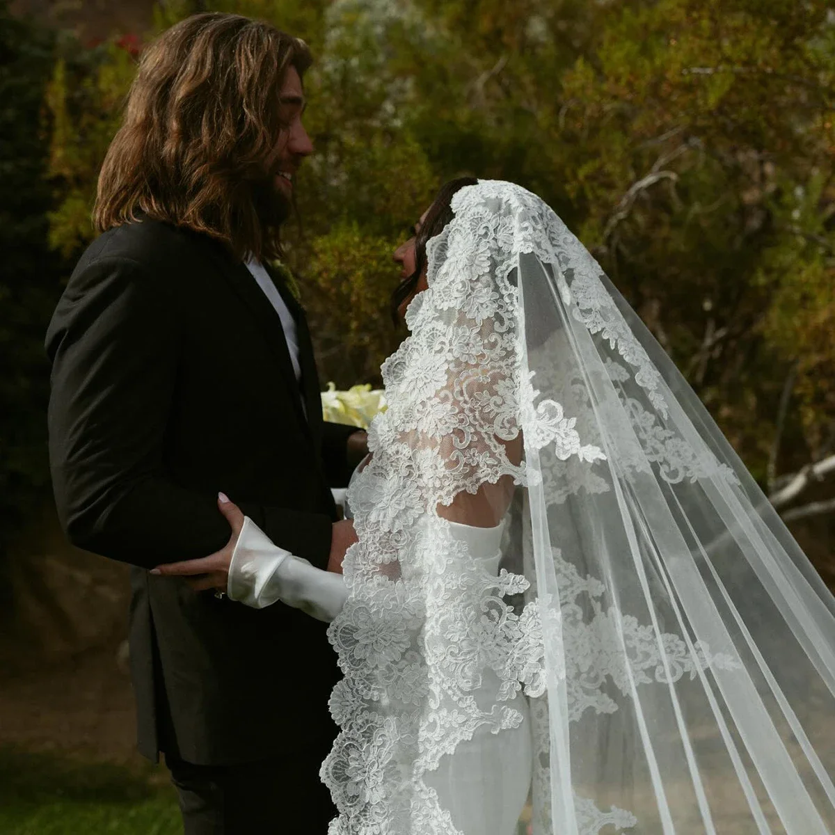 Mantilla Cathedral Veil Classic Lace Trim 3 Meters Long Wedding Veil Scalloped Edge Ivory Long Customized Church Bridal Veils