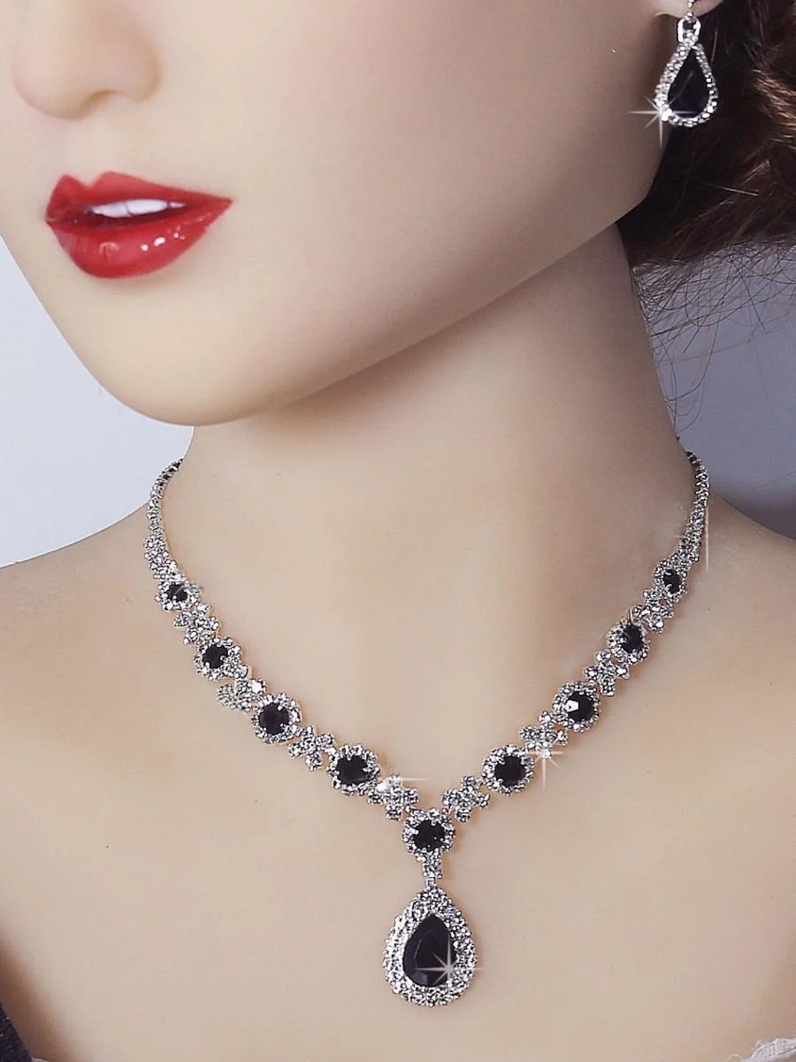 

Wedding Bridal Crystal Drop Nelace Earring Set Women's Faion Jewelry Accories Love Pattern Alloy Embedded Artificial Gem