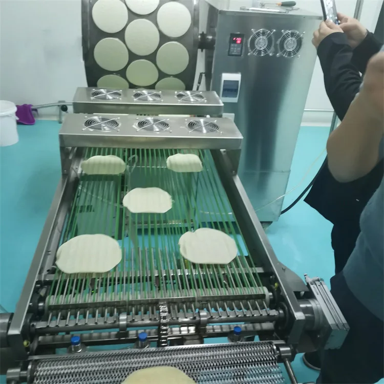 Full Automatic Chapati Rolling Egg Roll Wrapper Bake Crepe Continuous Injera Pancake Machine