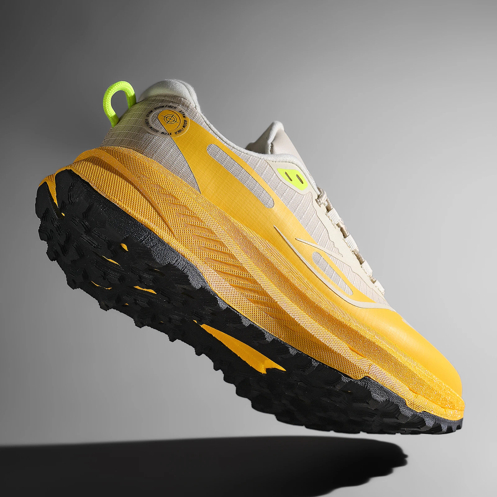 2025 New Men's Hiking Shoes Outdoor Non-Slip Resistant Tactical Training Shoes Comfortable Hiking Travel Sports Sneakers Size 44
