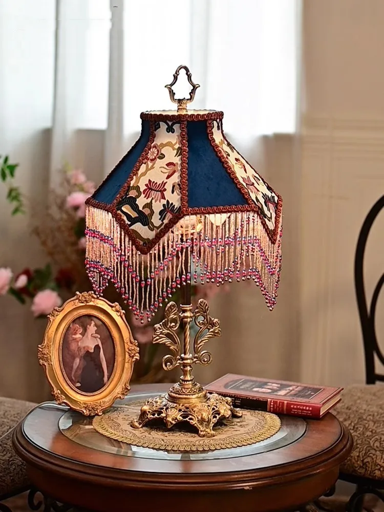 

High end customized French style all copper tassel table lamp, luxurious living room bedroom bedside table lamp