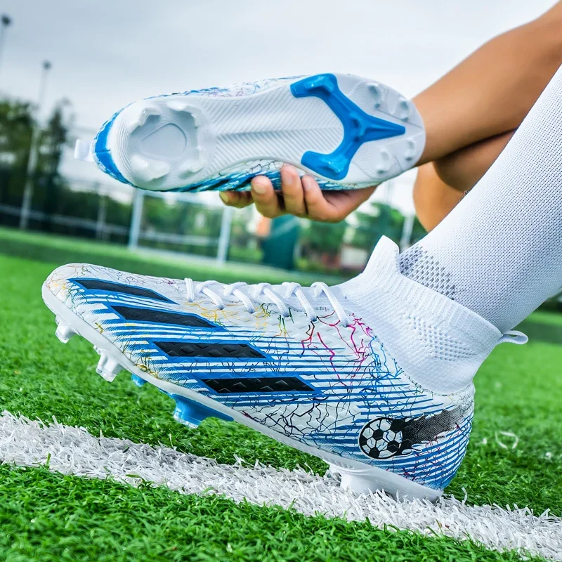 Football Shoes Men Breathable Indoor Training Shoes Futsal Long Spikes Ultralight Non-Slip Outdoor Sport Cleats Grass Wholesale