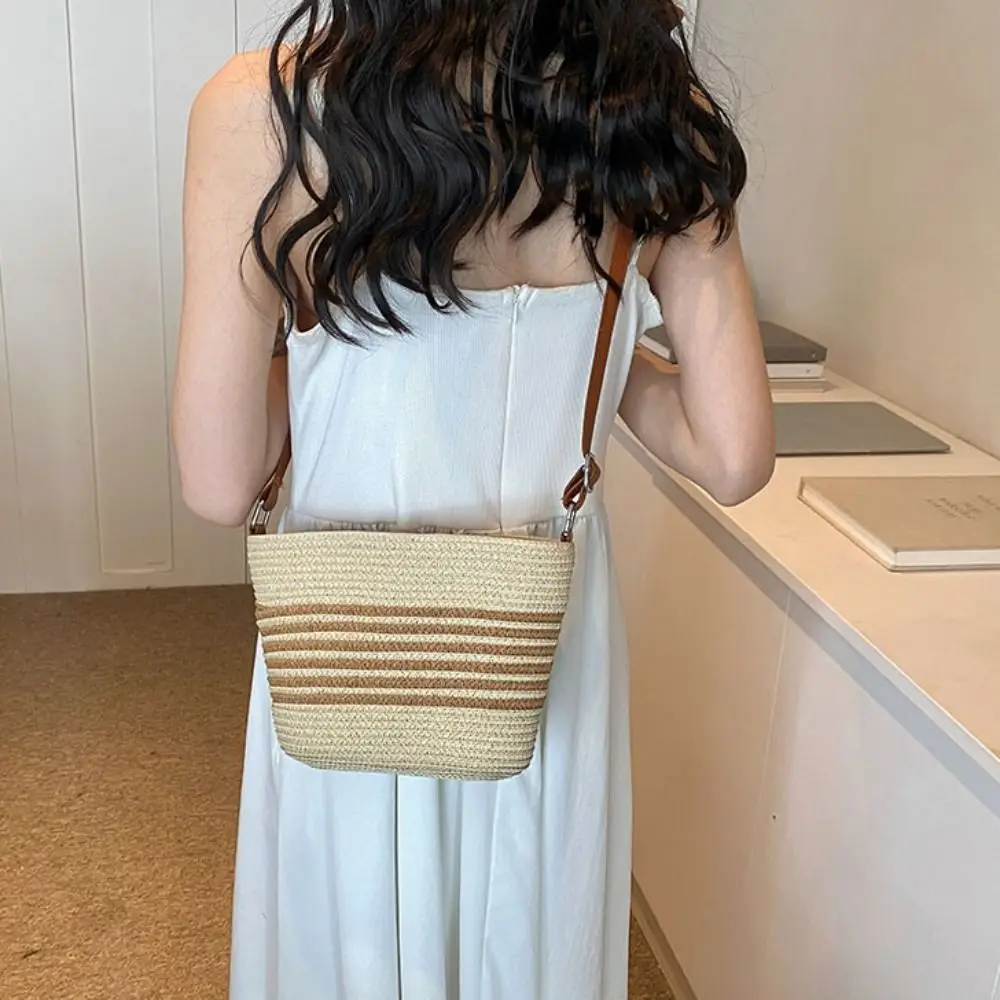 

Fashion Zipper Weave Straw Bag Bohemian Style Large Capacity Stripe Bucket Bag Phone Bag Handbag Straw Crossbody Bag Vacation