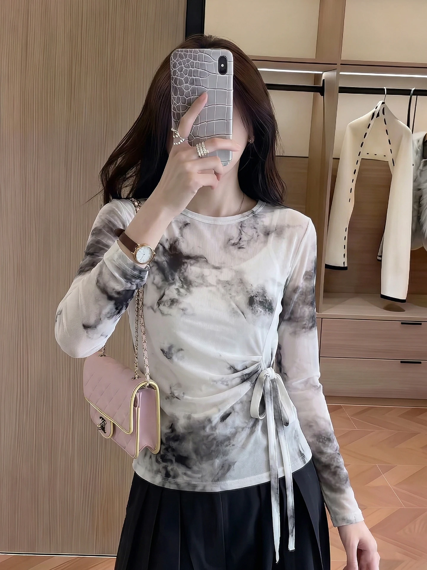 Elegant Long Sleeve T-Shirt Slim Fit Gradient Color Design Summer Fashionable Versatile Light Weight Top for Women