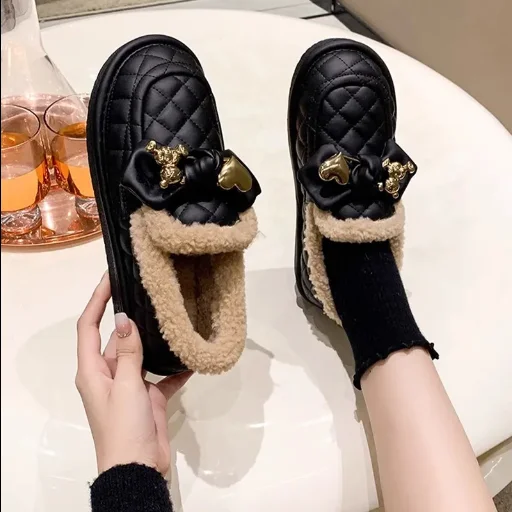 Cover Toe Shoes Woman 2024 Flock Loafers Low Slippers Flat Winter Footwear Pantofle Fur Flip Flops New Plush Rubber Rome Retro w