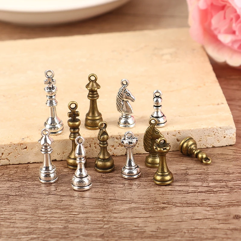 6Pcs/Set Charms Chess Knight Bishop Pawn Antique Pendant Fit Vintage Tibetan Bronze DIY For Handmade Jewelry Accessories