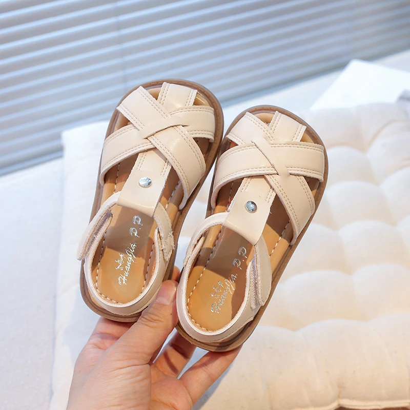 Toddler Girls Toes Capped Leather Sandals 2026 New Summer Kids Beach Sandals Soft Sole Simple Chic Kids Barefoot Sandals Age3-5