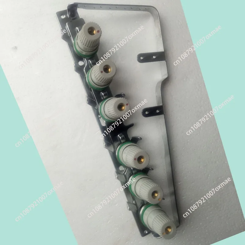 Pegasus Model W500/W600 Generous Head Three-needle Five-thread Four-needle Six-thread Interlock Sewing Machine Thread Clamp