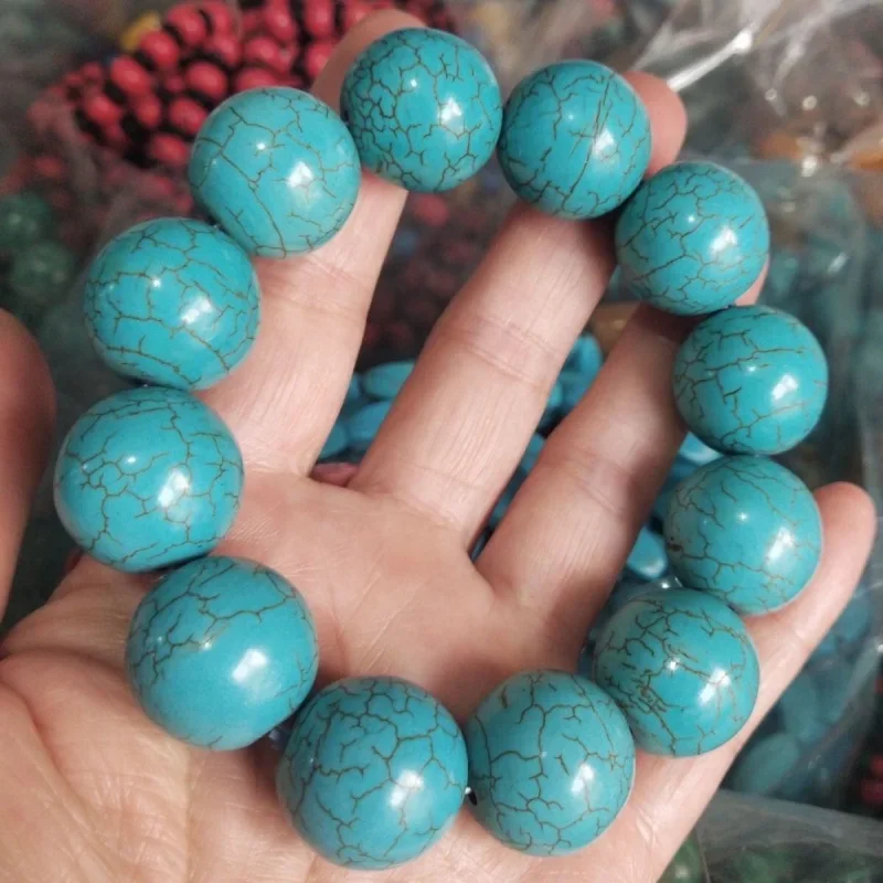 Pulsera azul claro tallada en turquesa cruda natural