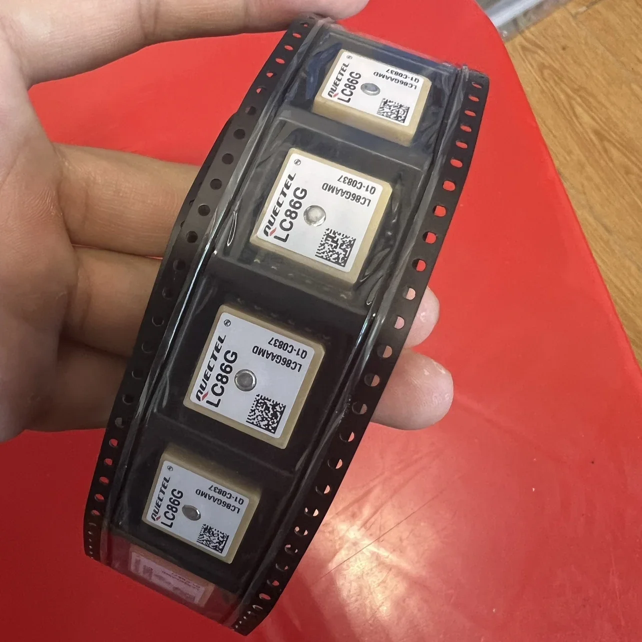 GNSS positioning module LC86G supports GPS Beidou embedded antenna module instead of L80-M39