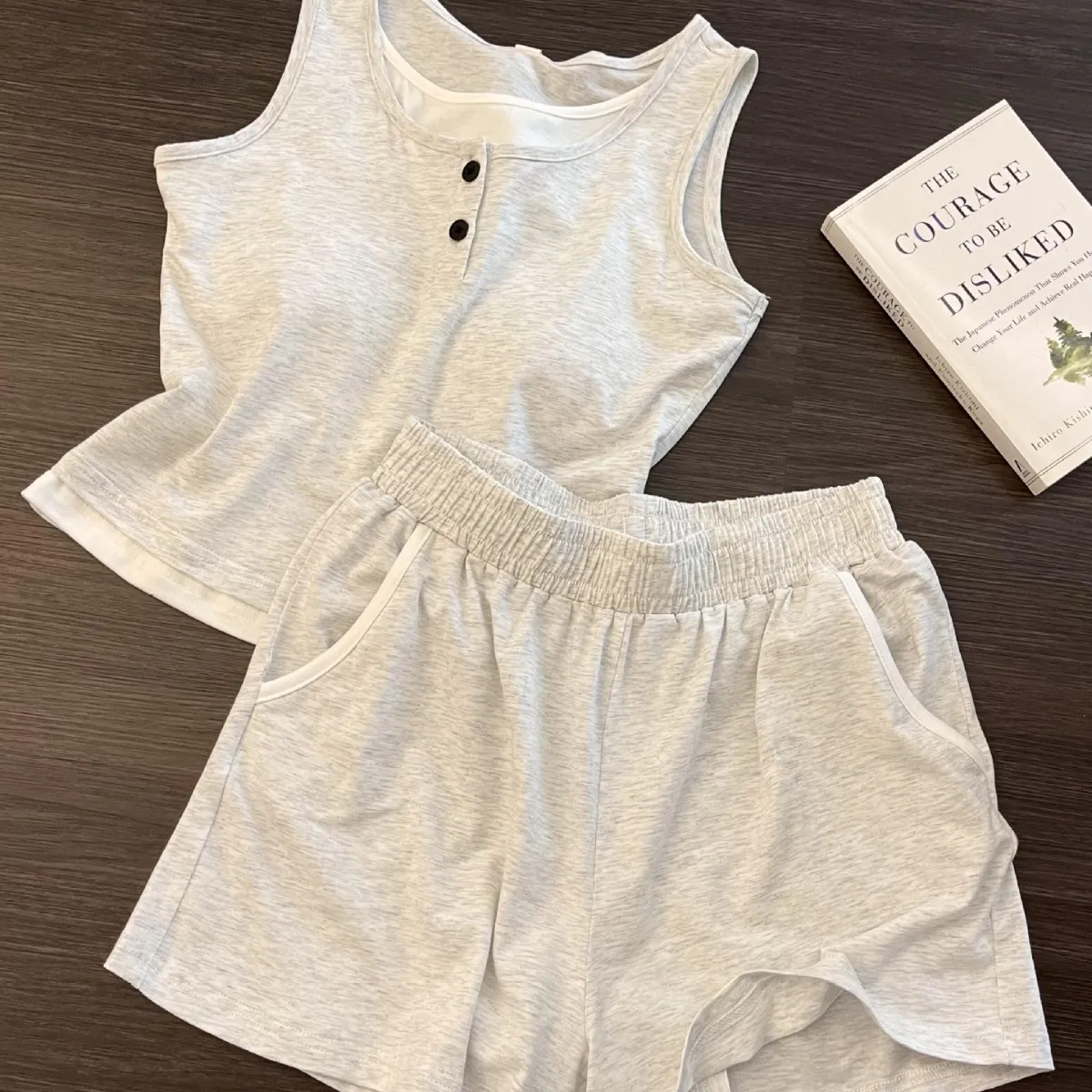 

Lazy Style Women's Summer Sleepwear Loose Comfortable Home Clothes Light Grey Vest with Chest Pad Double Short Cotton Pajamas