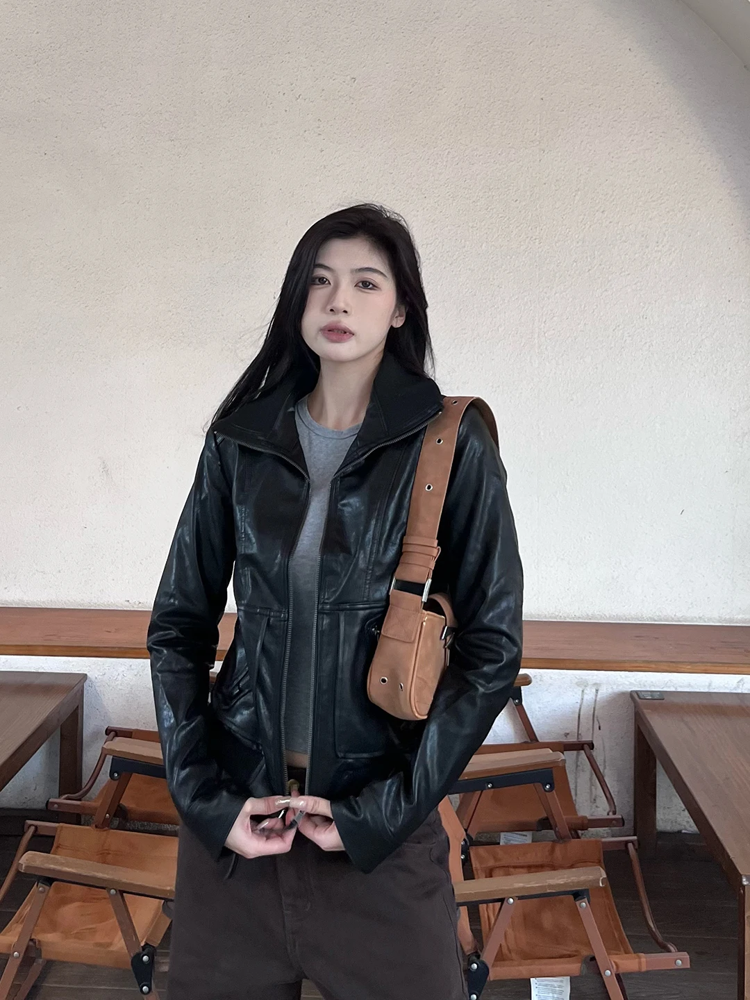 

WBSN American Retro Hot Girl Sle ort Collar Leather Jaet Women's Slimming Motorcycle Jaet PU Material Long Sve