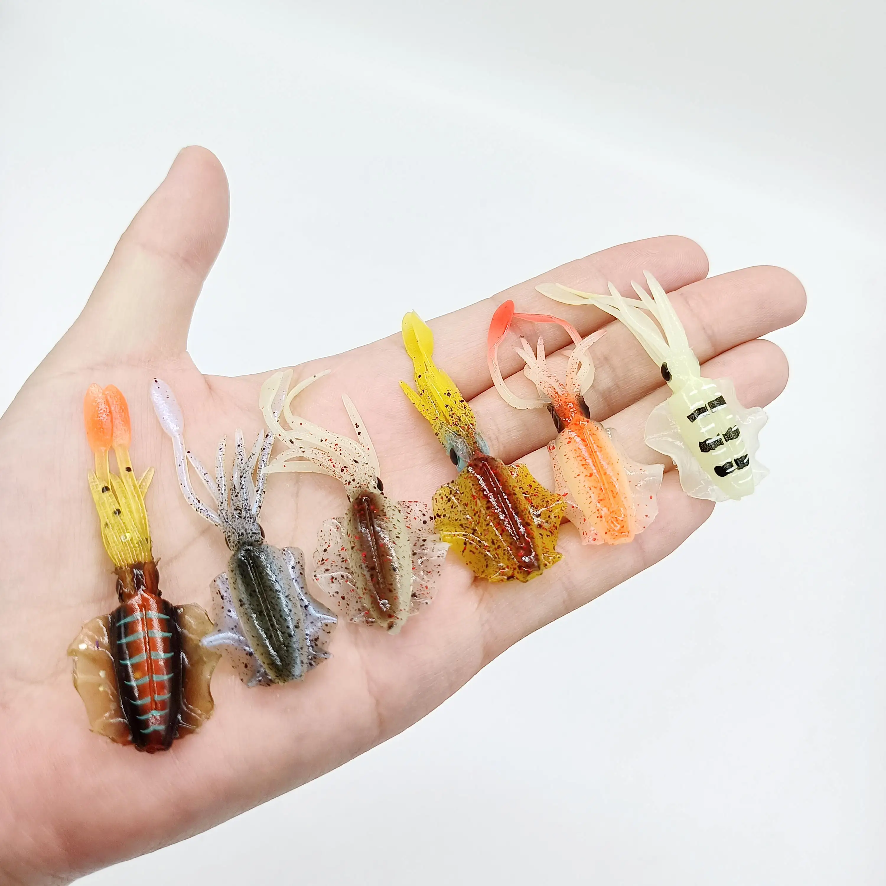 DUODUOYU 1PCS Mini Soft Squid Fishing Lure 6cm 2g Luminous UV Squid Jigs For Freshwater Fishing Lure Wobbler Bait Fishing Tackle