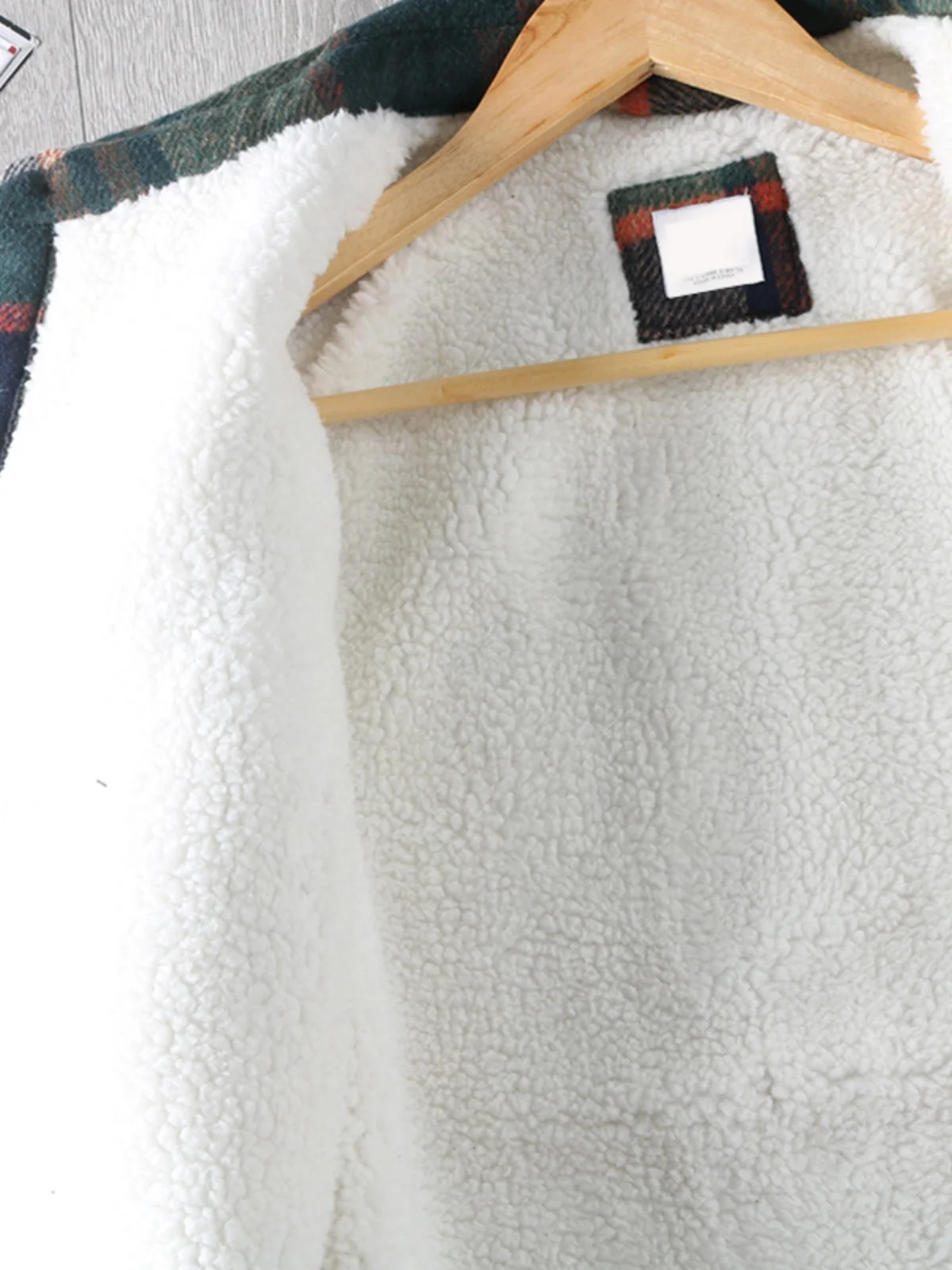 معطف رجالي سميك من الفرو الصناعي، جاكيت مبطن بالقطن بياقة عالية وتصميم مربعات للخريف والشتاء، أنيق ومناسب للسفر