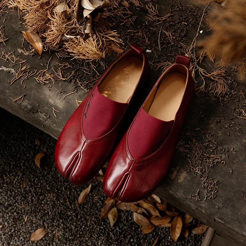 Handmade Genuine Leather Women Shoes ,Split Toe Slip On Women Loafers,Embroider letter Soft Bottom Ladies Casual Dressy Shoes