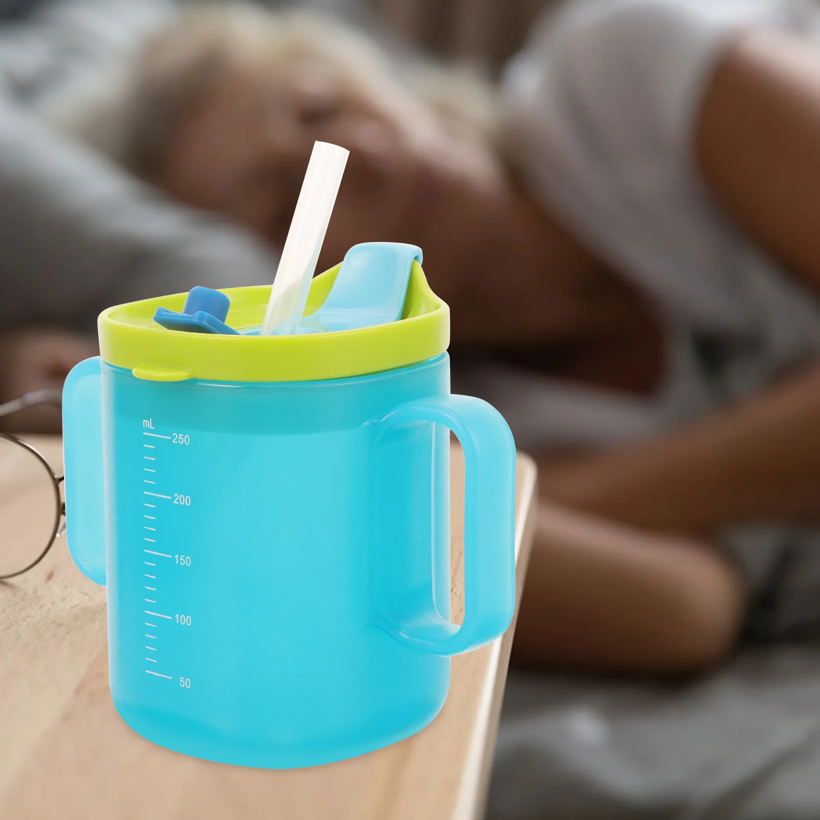 

250Ml Reusable PP Silicone Spill Proof Drinking Cup for Elderly Disabled Patients Maternity Liquid Feeding Convalescent