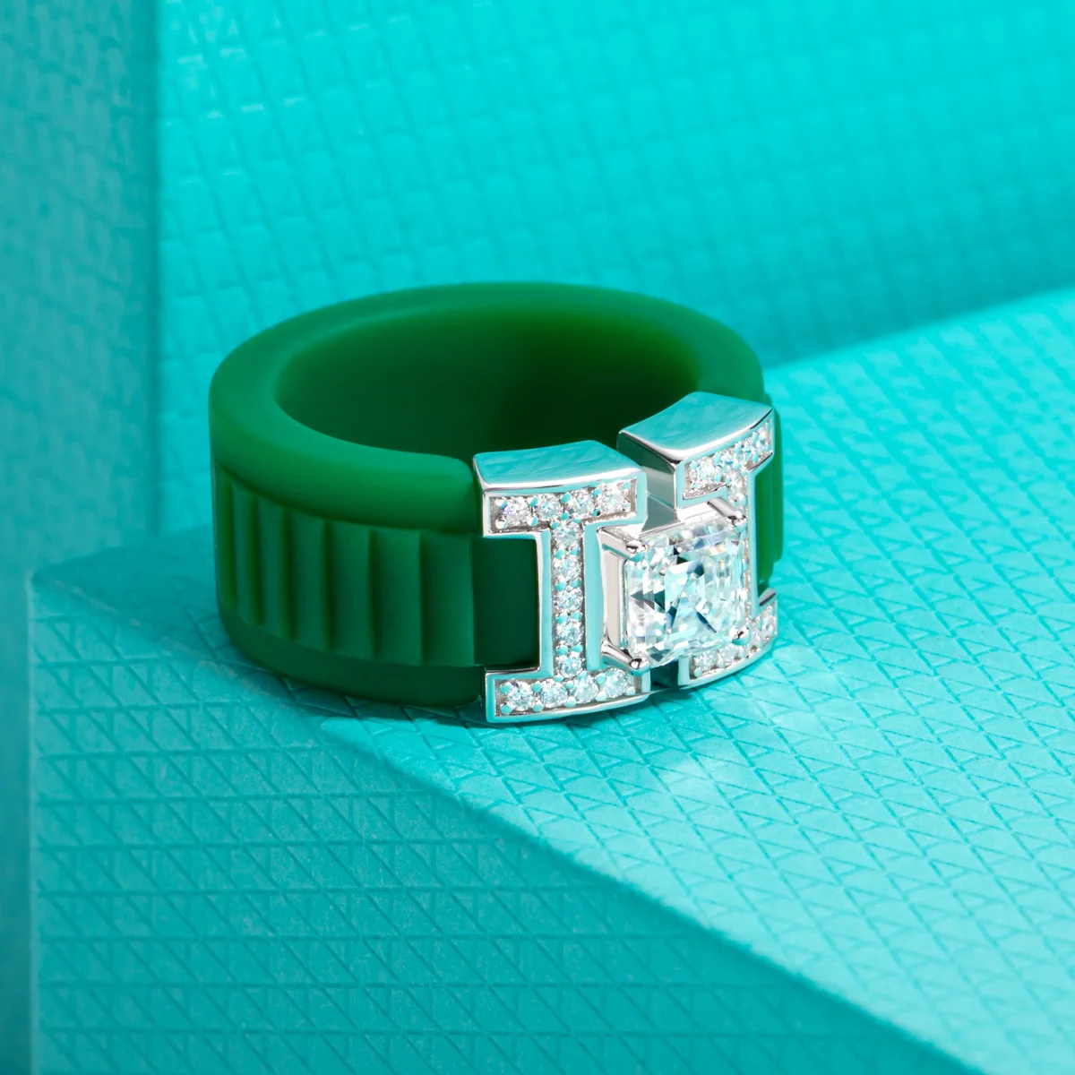AnuJewel Großhandel 5,5mm Asscher Moissanit Silikonring 925 Sterling Silber Gummi Komfort-Passform Ehering für Damen und Herren – Detail 8