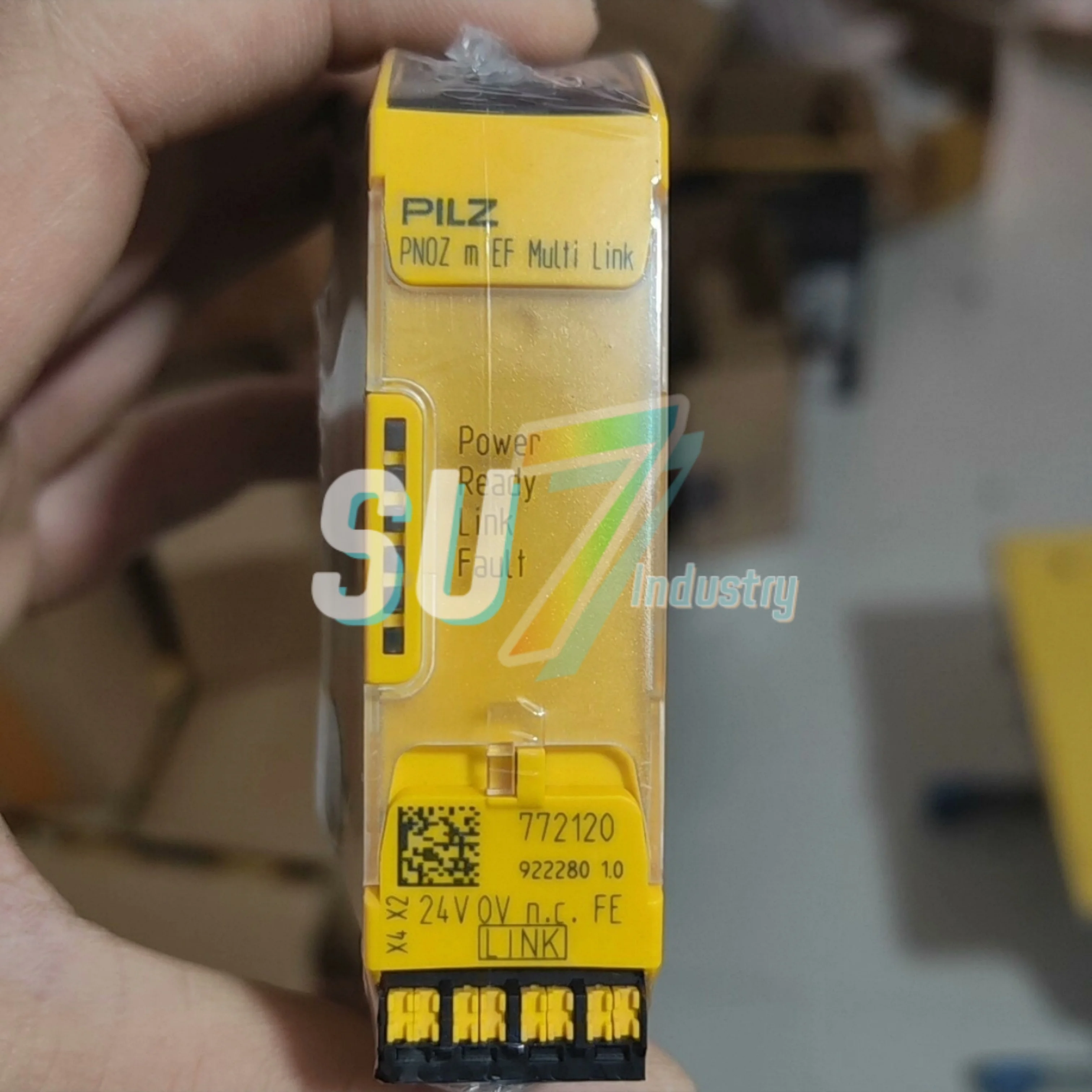 772120 PNOZ m EF 772121 PNOZ m EF 100% وحدة تحكم أمان جديدة