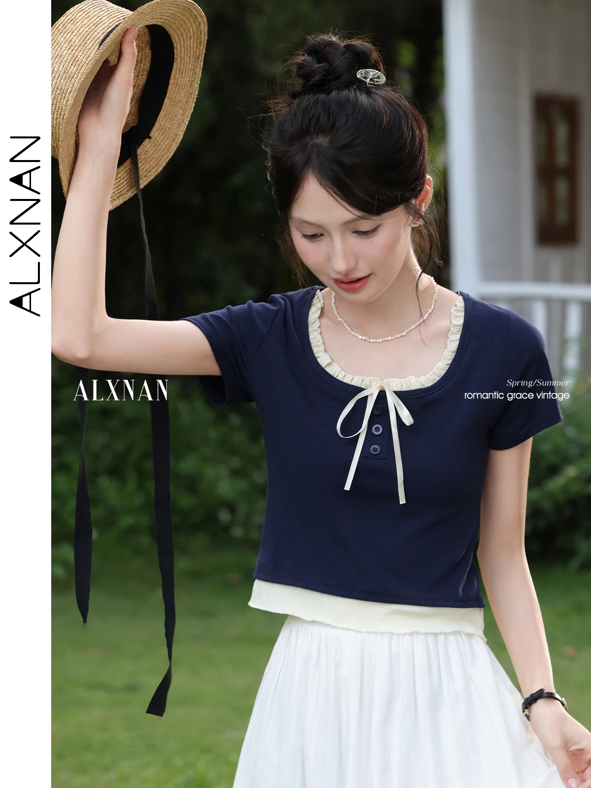 

ALXNAN Women's Navy Blue T-shirt Elegant Square Neck Short Cotton T-shirts 2025 Summer Casual Slim-fit Short Sleeve Tops L557108