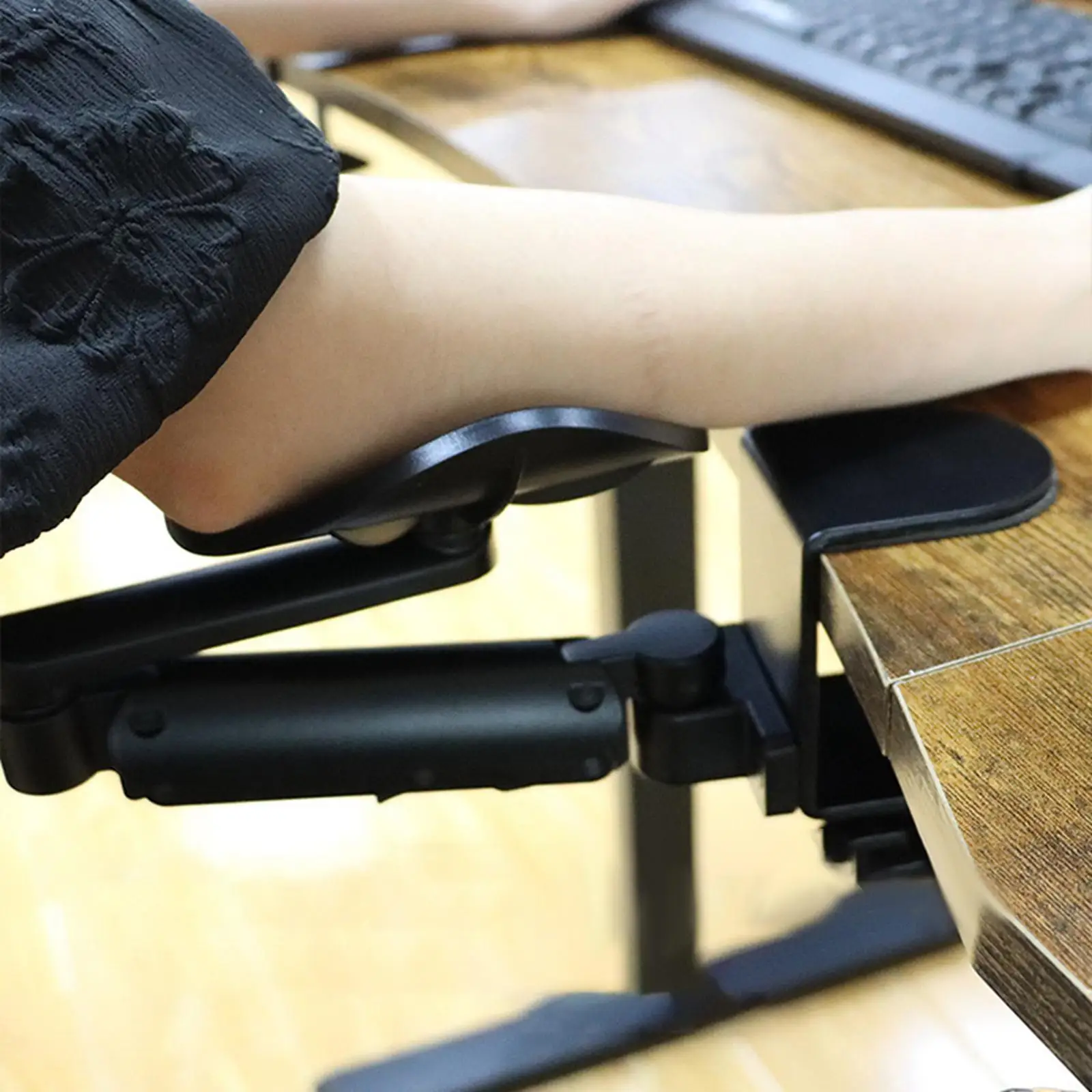 Ergonomic Arm Rest Wrise Support Computer Mouse Hand Desk Adjustable Mouse Pad Armrest Bracket For Keyboard Armrest Extender