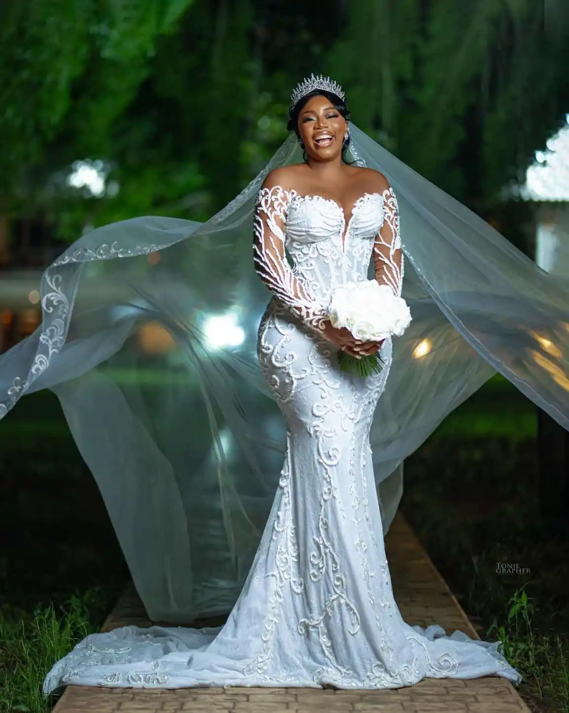 

Modern Mermaid Wedding Gowns 3D Floral Appliques Long Sleeve Bridal Dress Luxury Dubai Bride Dresses Customized