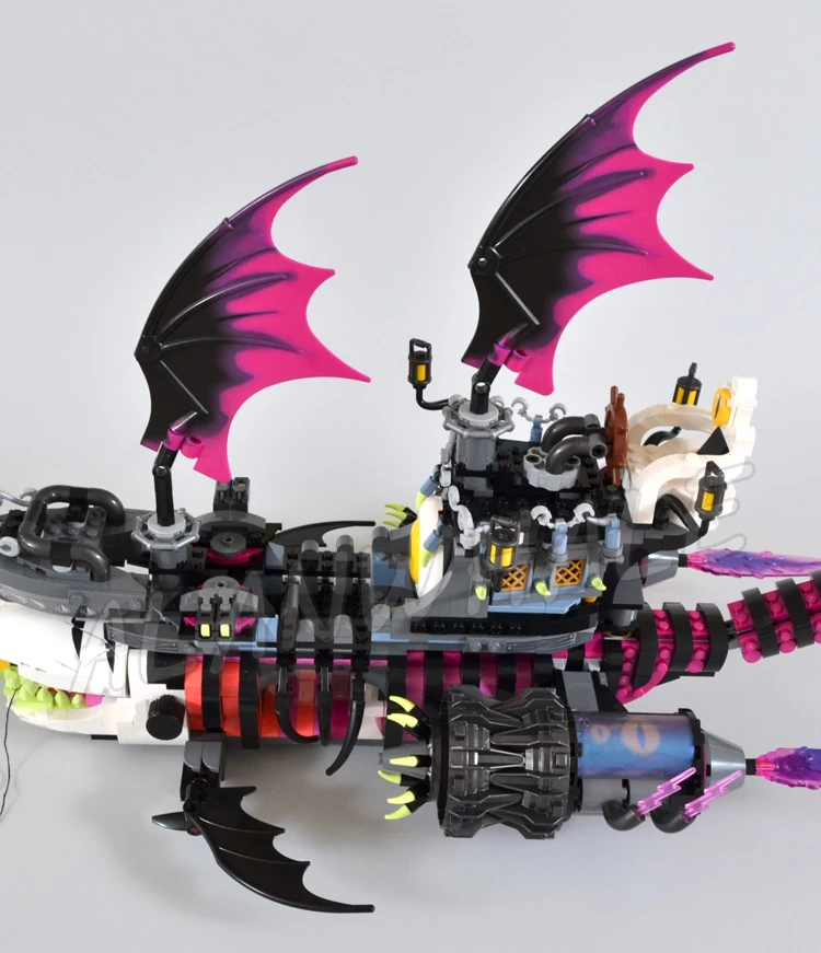 1388 elementów Senny Koszmar Rekin Statek Tryb Tandemowy Potwór Pojazd Latające Oczy 81469 Klocki Kompatybilne z Modelami