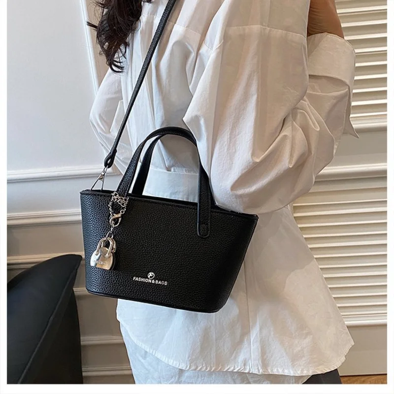 

Элегантная женская большая сумка, кожаные сумки-мессенджеры роскошного бренда, известный дизайнер для женщин, популярный классический стиль