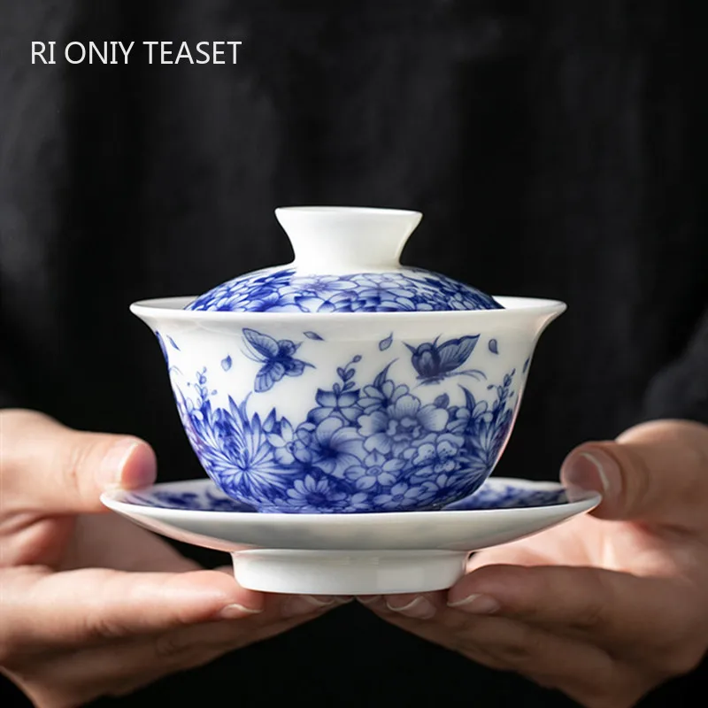 

110ml Chinese Handmade Blue and White Porcelain Gaiwan Ceramic Tea Tureen Hand Painted Flowers Tea Bowl Travel Portable Teaware