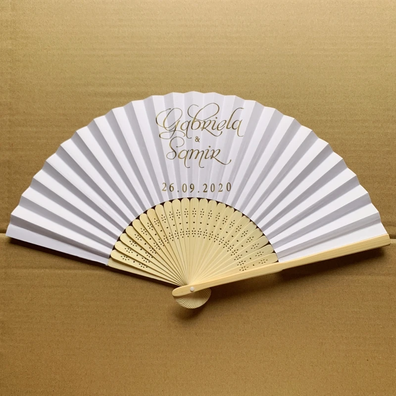 Imagem -02 - Personalizado Hand Held Bambu Wedding Fans Birthday Party Gift Favors com os Nomes da Noiva e do Noivo ou Foto 60 Pcs